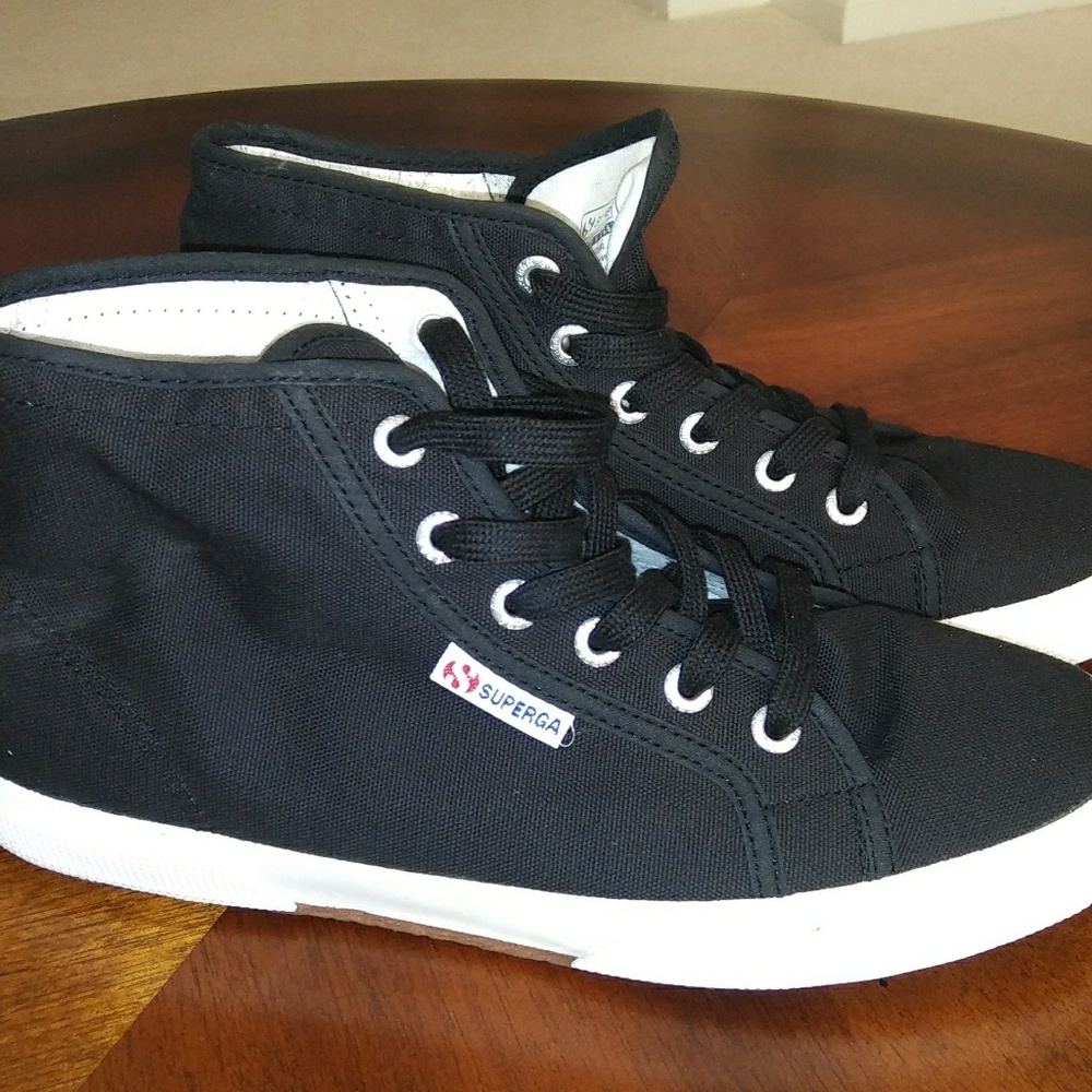 Superga size 9